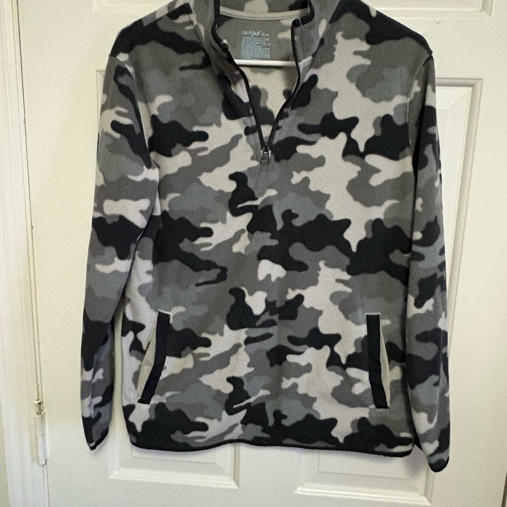 🛑SOLD🛑Cat & Jack Gray Camouflage Pullover